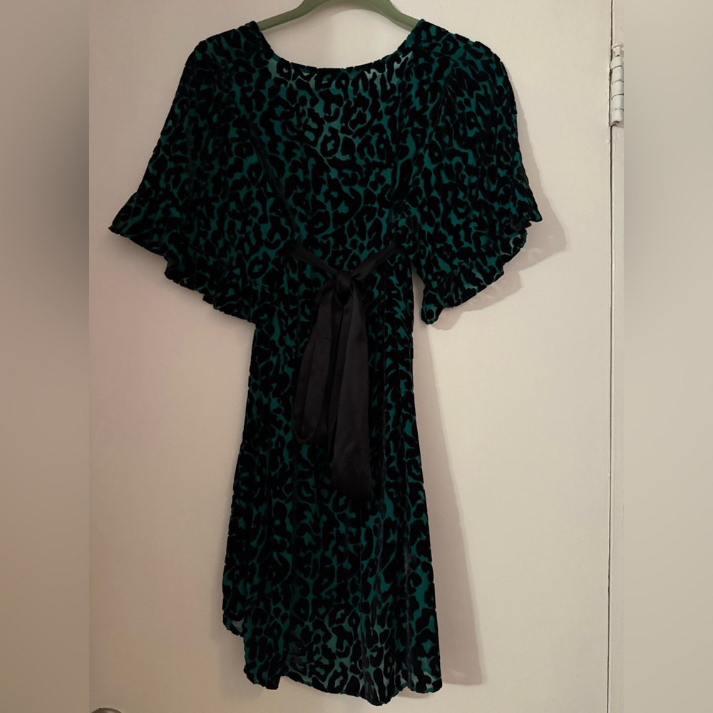 Betsey Johnson Cheetah Print Dress size 4 - Picture 2 of 3
